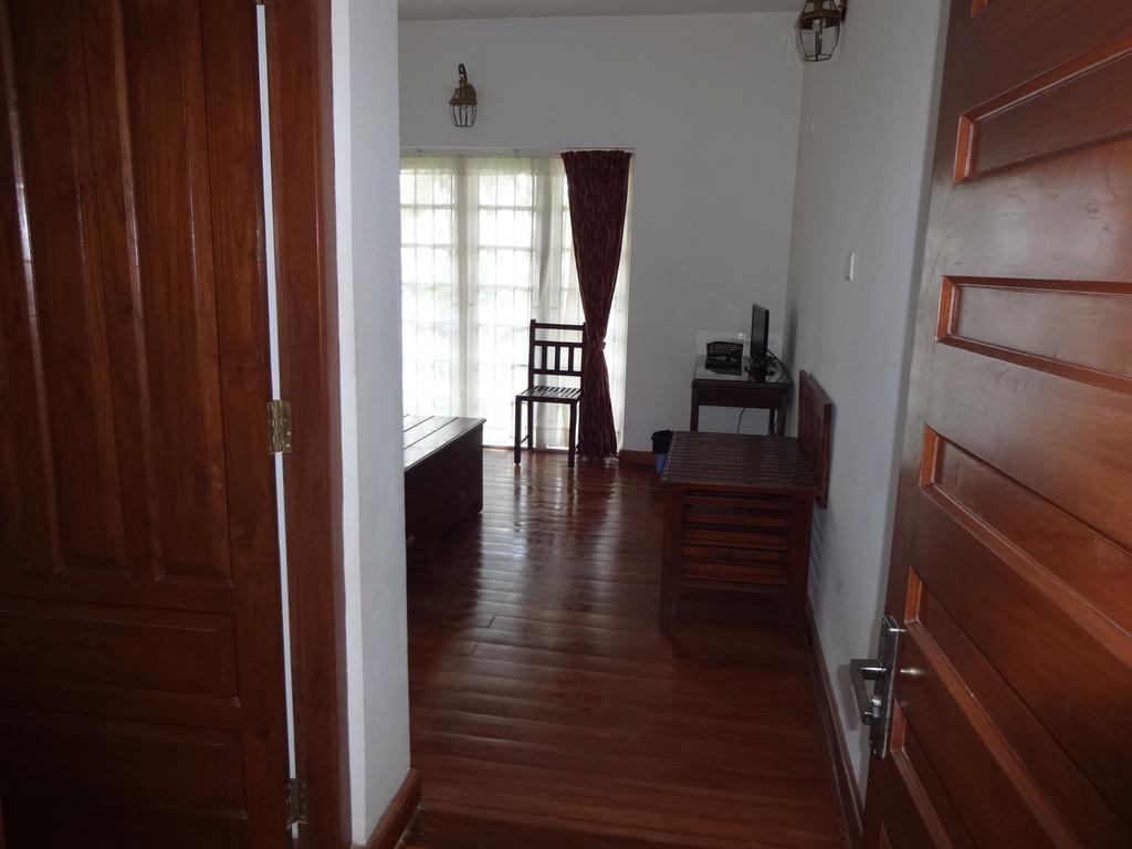 Irinjalakuda House Apartment Ooty Bagian luar foto