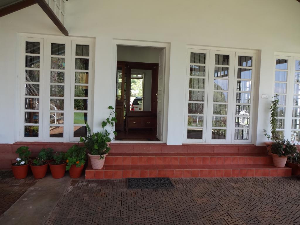 Irinjalakuda House Apartment Ooty Bagian luar foto